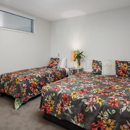 Pohutukawa Apartment Picton Exterior photo